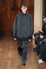 ホワイトマウンテニアリング 2025年秋冬コレクション - 機能主義が引き立てる温もり｜写真26