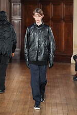 ホワイトマウンテニアリング 2025年秋冬コレクション - 機能主義が引き立てる温もり｜写真32