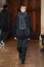 ホワイトマウンテニアリング 2025年秋冬コレクション - 機能主義が引き立てる温もり｜写真39