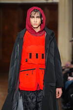 ホワイトマウンテニアリング 2025年秋冬コレクション - 機能主義が引き立てる温もり｜写真57