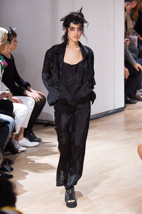 ヨウジヤマモト(Yohji Yamamoto) 2015年春夏ウィメンズコレクション  - 写真19