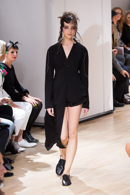 ヨウジヤマモト(Yohji Yamamoto) 2015年春夏ウィメンズコレクション  - 写真21