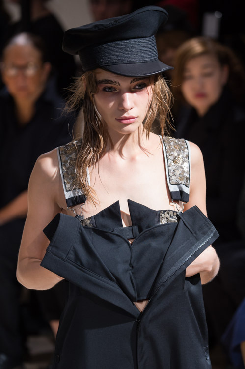 ヨウジヤマモト(Yohji Yamamoto) 2015年春夏ウィメンズコレクション  - 写真86