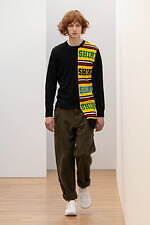 コム デ ギャルソン・シャツ 2025年秋冬コレクション - 色彩のリズム、大胆なデフォルメ｜写真15