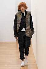 コム デ ギャルソン・シャツ 2025年秋冬コレクション - 色彩のリズム、大胆なデフォルメ｜写真29