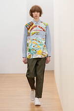 コム デ ギャルソン・シャツ 2025年秋冬コレクション - 色彩のリズム、大胆なデフォルメ｜写真36