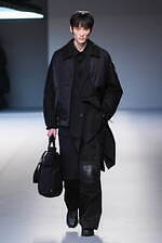 Y-3 2025年秋冬コレクション - 都会的な洗練とスポーティさの交錯｜写真3