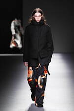 Y-3 2025年秋冬コレクション - 都会的な洗練とスポーティさの交錯｜写真12