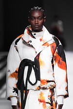 Y-3 2025年秋冬コレクション - 都会的な洗練とスポーティさの交錯｜写真14