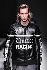 Y-3 2025年秋冬コレクション - 都会的な洗練とスポーティさの交錯｜写真25