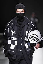 Y-3 2025年秋冬コレクション - 都会的な洗練とスポーティさの交錯｜写真28