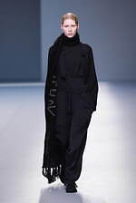 Y-3 2025年秋冬コレクション - 都会的な洗練とスポーティさの交錯｜写真52