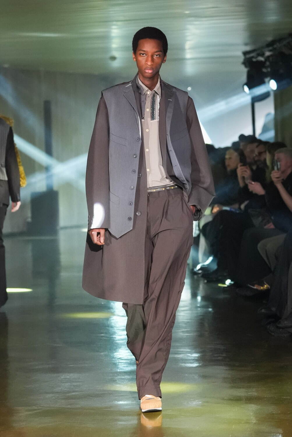 カラー(kolor) 2025-26年秋冬ウィメンズ&メンズコレクション  - 写真12