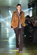 カラー 2025年秋冬コレクション - “層と質感の交響”デザイナー・阿部潤一によるラストシーズン｜写真4