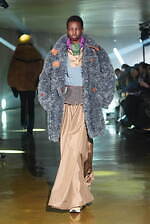 カラー 2025年秋冬コレクション - “層と質感の交響”デザイナー・阿部潤一によるラストシーズン｜写真10