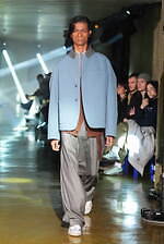 カラー 2025年秋冬コレクション - “層と質感の交響”デザイナー・阿部潤一によるラストシーズン｜写真16