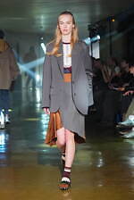 カラー 2025年秋冬コレクション - “層と質感の交響”デザイナー・阿部潤一によるラストシーズン｜写真57