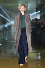 カラー 2025年秋冬コレクション - “層と質感の交響”デザイナー・阿部潤一によるラストシーズン｜写真97