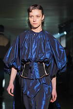 カラー 2025年秋冬コレクション - “層と質感の交響”デザイナー・阿部潤一によるラストシーズン｜写真100