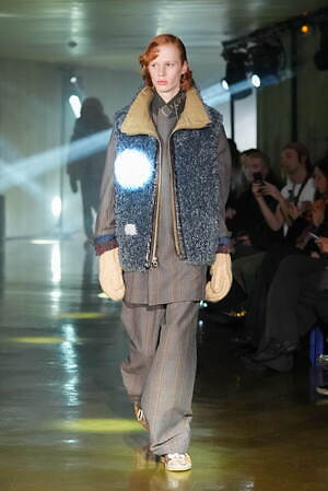 カラー(kolor) 2025-26年秋冬ウィメンズ&メンズコレクション  - 写真1