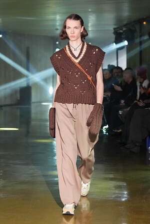 カラー(kolor) 2025-26年秋冬ウィメンズ&メンズコレクション  - 写真24