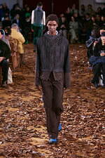 キコ・コスタディノフ 2025年秋冬メンズコレクション - 存在を取り巻くものと有機的な造形｜写真3