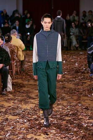 キコ・コスタディノフ 2025年秋冬メンズコレクション - 存在を取り巻くものと有機的な造形｜写真4