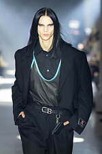 ダブレット 2025年秋冬コレクション - 毒をもって毒を制す、“欠陥”の価値転換｜写真2