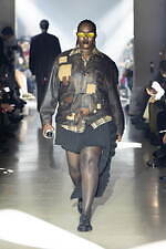 ダブレット 2025年秋冬コレクション - 毒をもって毒を制す、“欠陥”の価値転換｜写真43