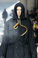 ダブレット 2025年秋冬コレクション - 毒をもって毒を制す、“欠陥”の価値転換｜写真48