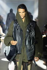 ダブレット 2025年秋冬コレクション - 毒をもって毒を制す、“欠陥”の価値転換｜写真50