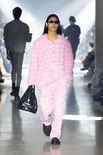 ダブレット 2025年秋冬コレクション - 毒をもって毒を制す、“欠陥”の価値転換｜写真70