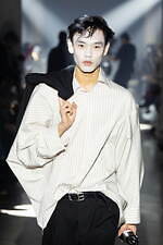 ダブレット 2025年秋冬コレクション - 毒をもって毒を制す、“欠陥”の価値転換｜写真75