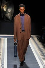 ランバン 2025年秋冬コレクション - ピーター・コッピングのデビューショー、現代生活のシックさ｜写真23