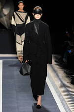 ランバン 2025年秋冬コレクション - ピーター・コッピングのデビューショー、現代生活のシックさ｜写真48