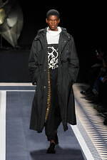 ランバン 2025年秋冬コレクション - ピーター・コッピングのデビューショー、現代生活のシックさ｜写真57