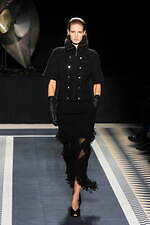 ランバン 2025年秋冬コレクション - ピーター・コッピングのデビューショー、現代生活のシックさ｜写真67