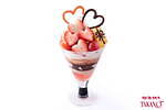 タカノフルーツパーラー“ハートで彩る”バレンタインパフェ、甘酸っぱいあまおう苺×チョコレート｜写真3