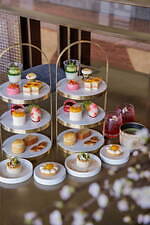 フォーシーズンズホテル東京大手町“パステルカラー”の春アフタヌーンティー、カモミールの花タルトなど｜写真8