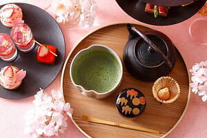 ホテル インターコンチネンタル 東京ベイ「苺×桜」アフタヌーンティー、桜の花びら風ぷるぷるジュレも｜写真22