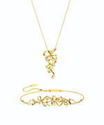 ニナ リッチ25年春夏ジュエリー、パール×サファイアの花ネックレス＆リボンリング｜写真5