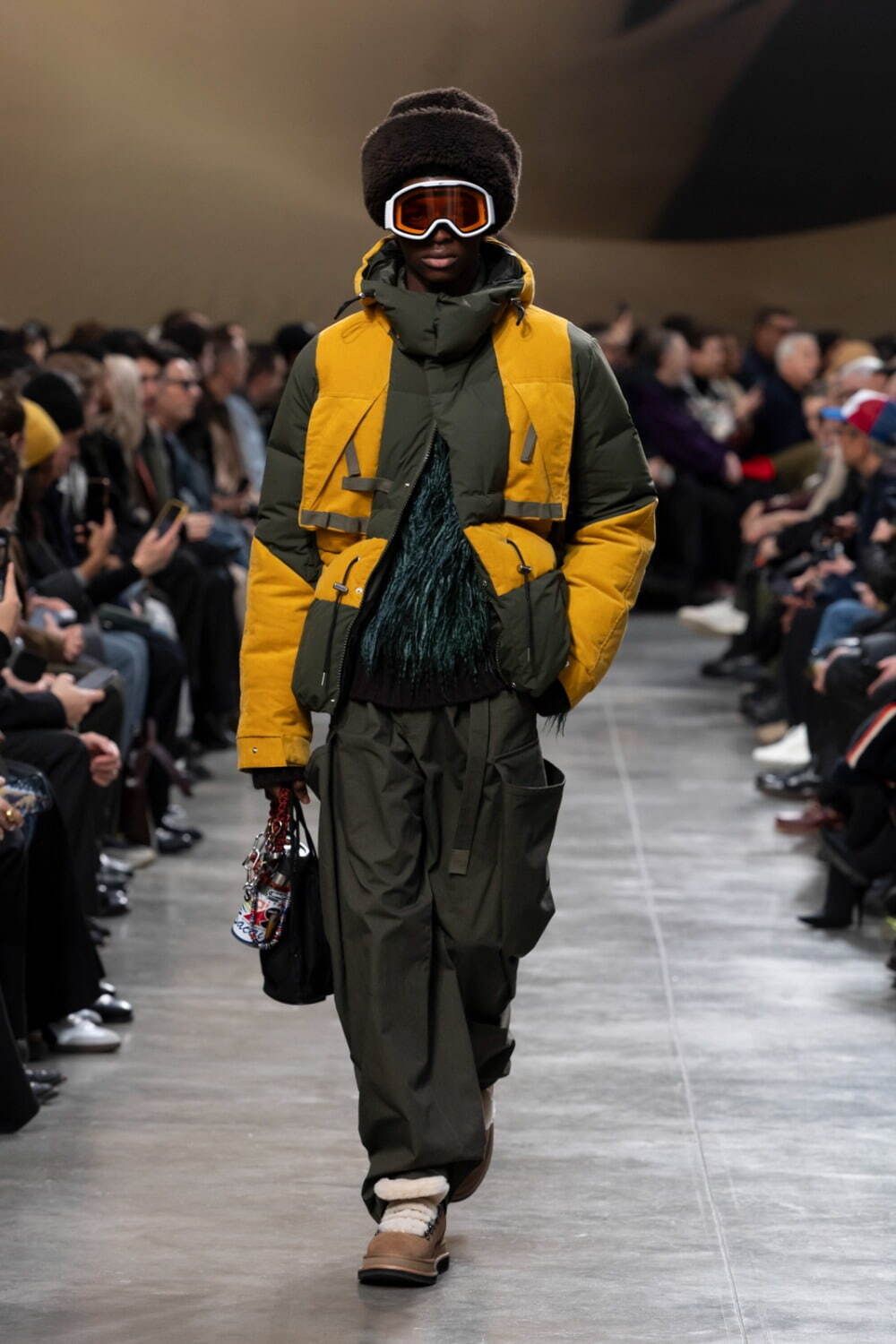 サカイ(sacai) 2025-26年秋冬ウィメンズ&メンズコレクション  - 写真57
