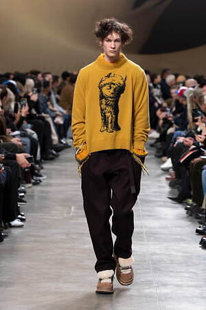 sacai 2025年秋冬コレクション - 素材の豊かさと大胆なシルエットが織りなすダイナミズム｜写真11