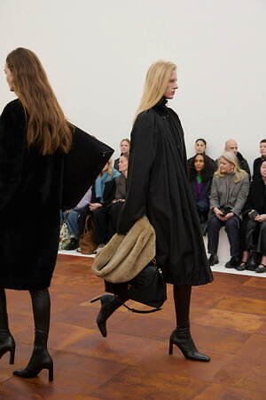 トーテム(TOTEME) 2025-26年秋冬ウィメンズコレクション  - 写真3