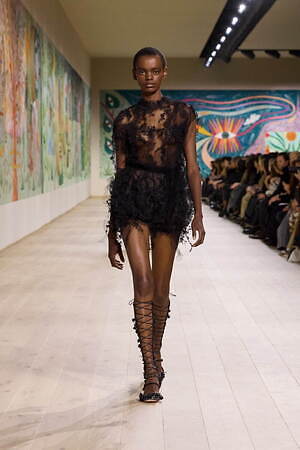 ディオール オートクチュール(DIOR  Haute Couture) 2025年春夏ウィメンズコレクション  - 写真4