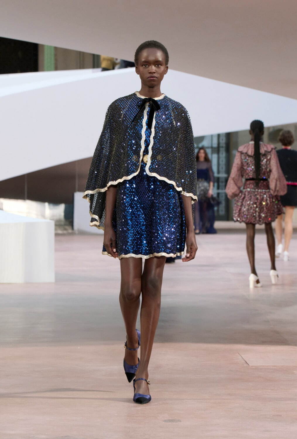 シャネル 2025年春夏｜ ケープ