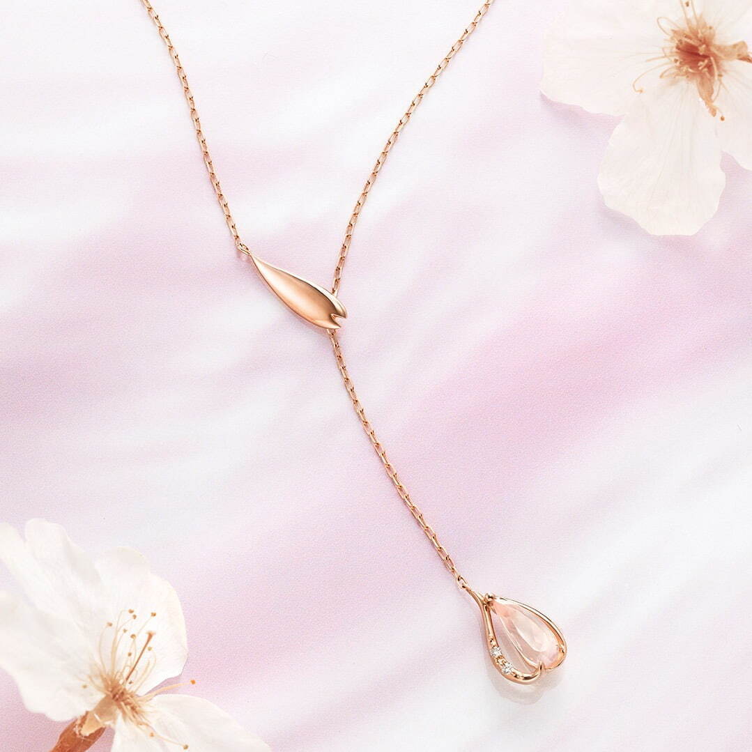 4℃の桜ジュエリー、“花びら舞う”ローズクォーツネックレスや“夜桜”ピアスなど｜写真3