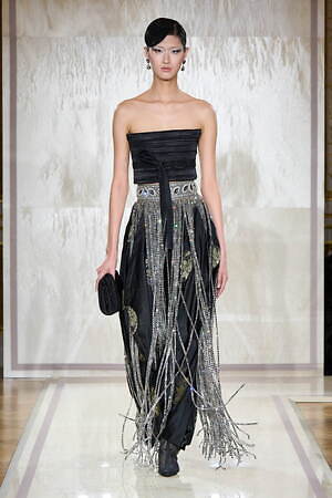 ジョルジオ アルマーニ プリヴェ(GIORGIO ARMANI PRIVÉ) 2025年春夏ウィメンズコレクション  - 写真16