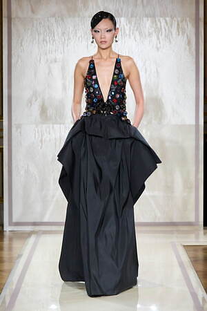 ジョルジオ アルマーニ プリヴェ(GIORGIO ARMANI PRIVÉ) 2025年春夏ウィメンズコレクション  - 写真27