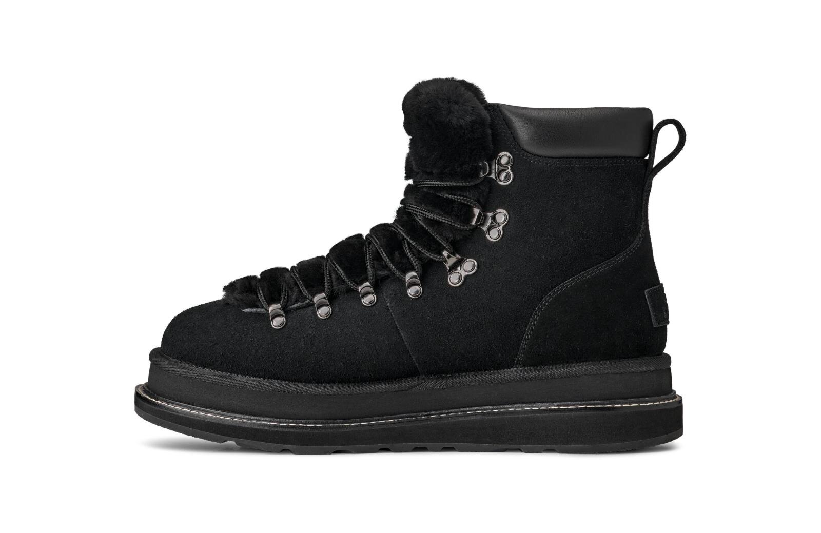 UGG & sacaiのローファー＆ブーツ、もこもこシアリングでボリュームアップ｜写真14